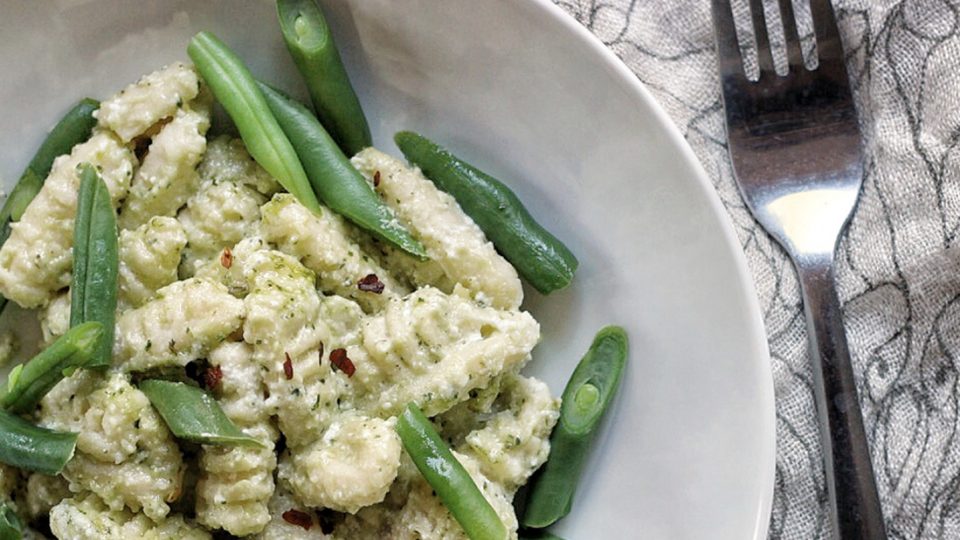 How To Make Gnocchi With Pesto, Green Beans, and Ricotta - Real Plans